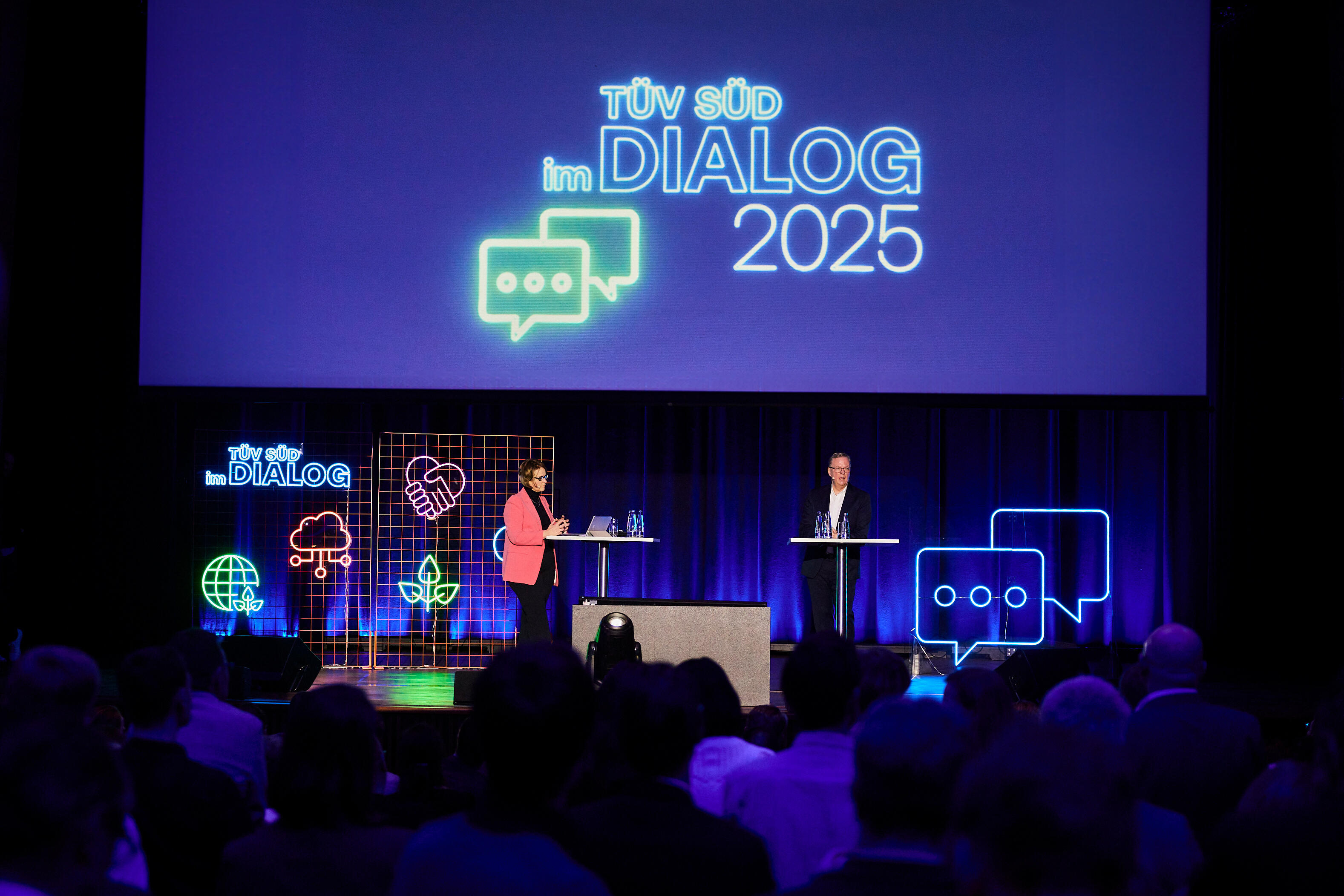 Stage at the TÜV SÜD im DIALOG 2025 kick-off event in Munich